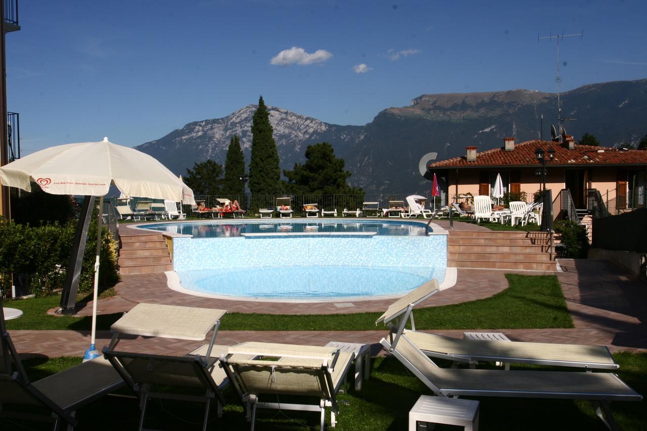 3Muzen Apartments Tremosine Экстерьер фото